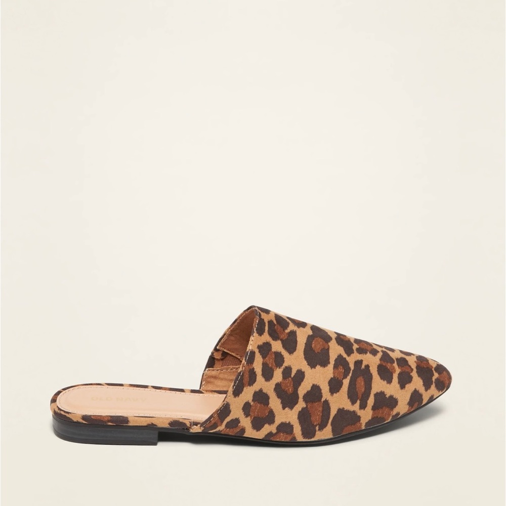 Leopard Pointy Toe Mule Flats